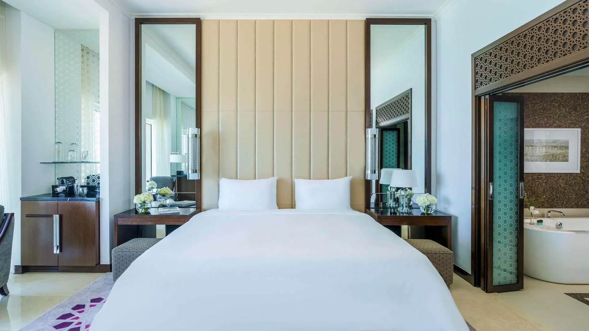 Rixos Marina Abu Dhabi Hotel 5*,